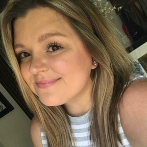 Meet your Posher, Mandy